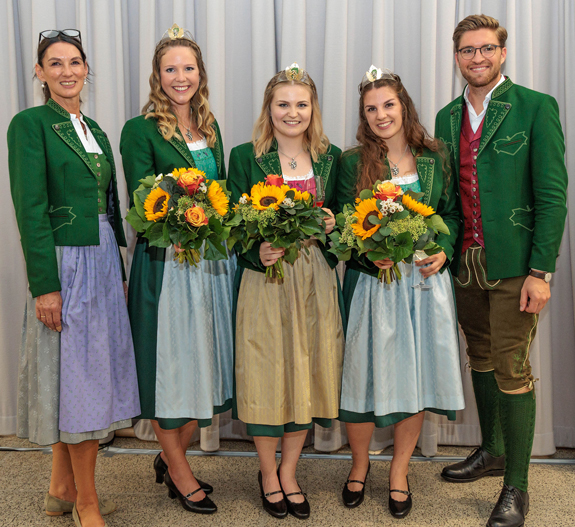 Eröffnung Weinfest im Steirischen Weinbauernrock für Damen und Herren